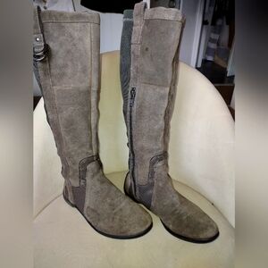 🍄DKNY Knee High Boots